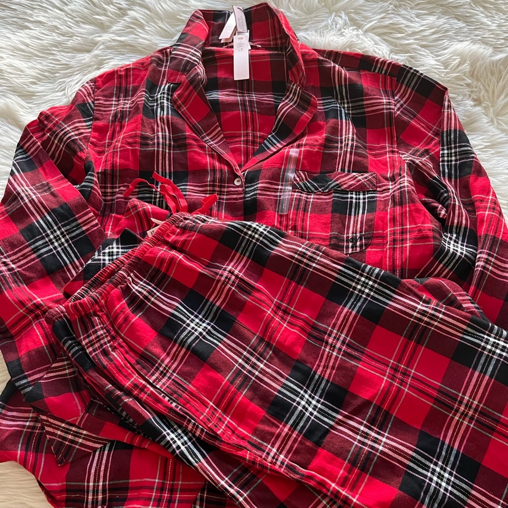 Brand New Victoria’s Secret Pajama Set